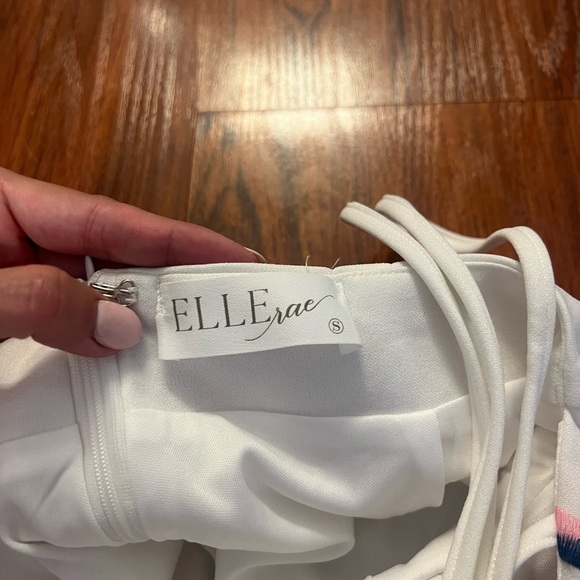 Elle Rae Embroidered Dress - Picture 4 of 5